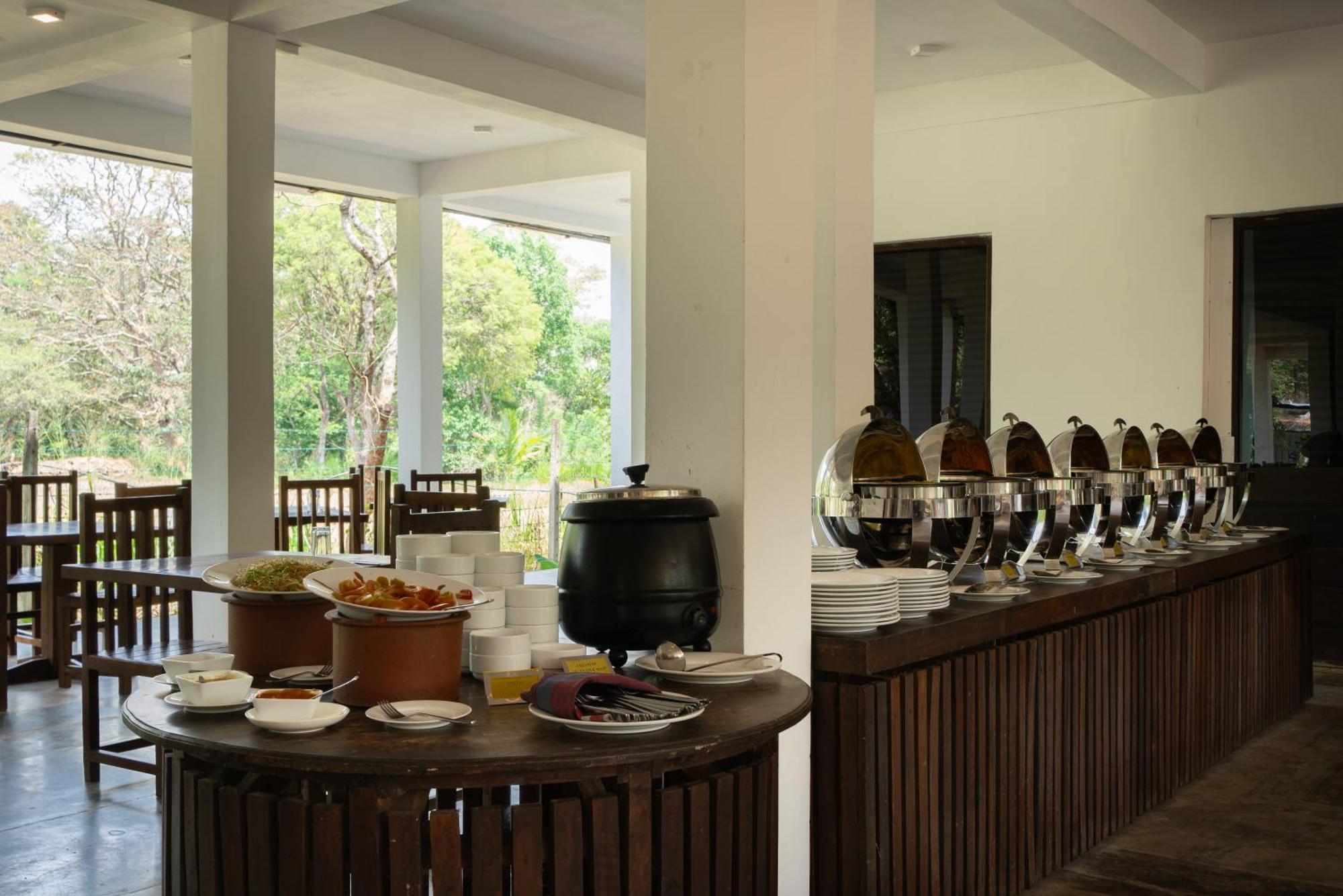 Lario Resort Sigiriya Exterior photo